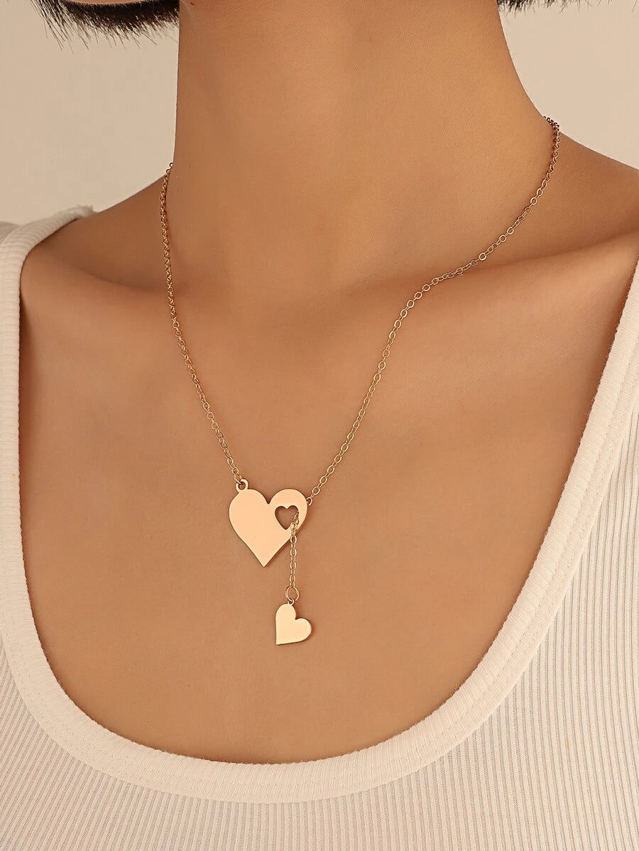 Collar creativo de corazon hueco