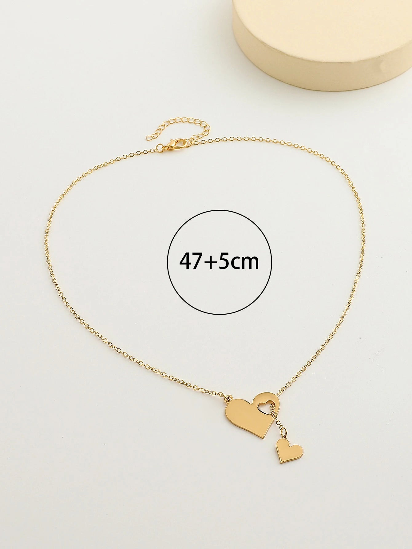 Collar creativo de corazon hueco