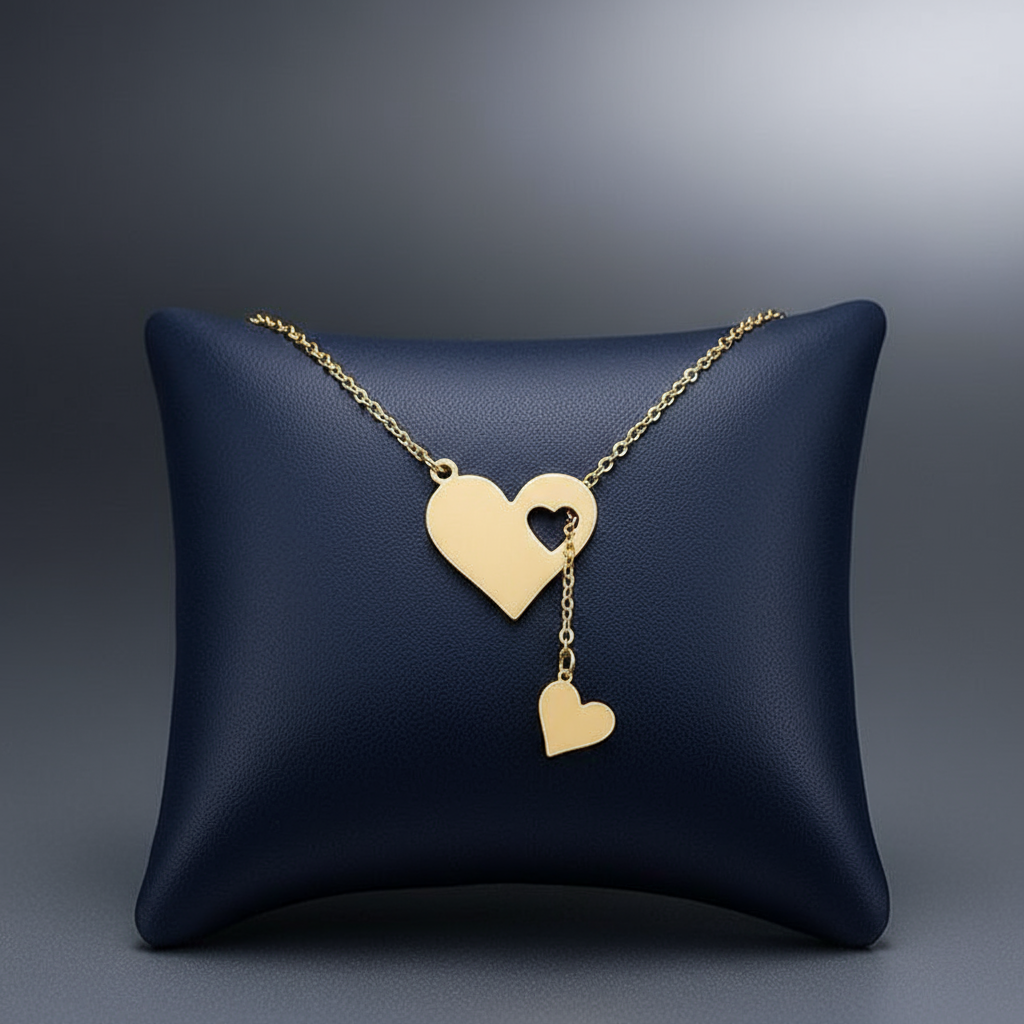 Collar creativo de corazon hueco